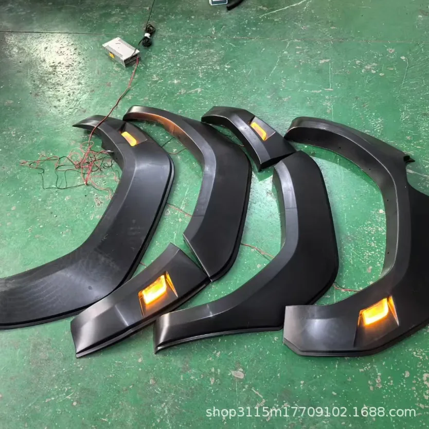 Toyota Hilux 2026 Fender flare — supplier main photo 2