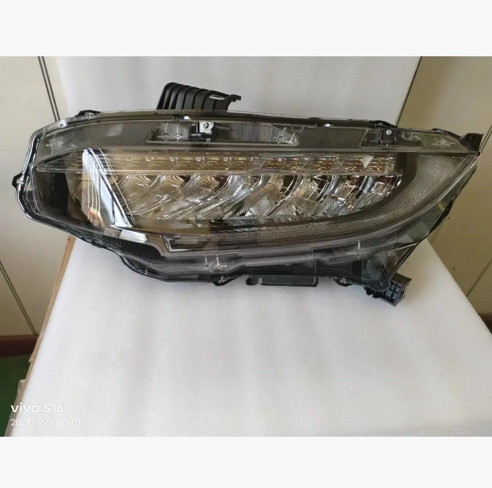 Honda Civic 2016 Headlamp — supplier main photo 2