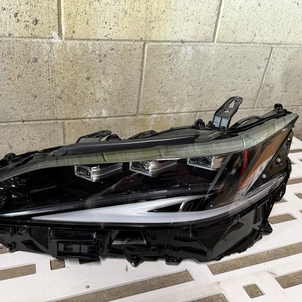 Lexus ES Series 2022-2023 Headlamp — supplier main photo 2