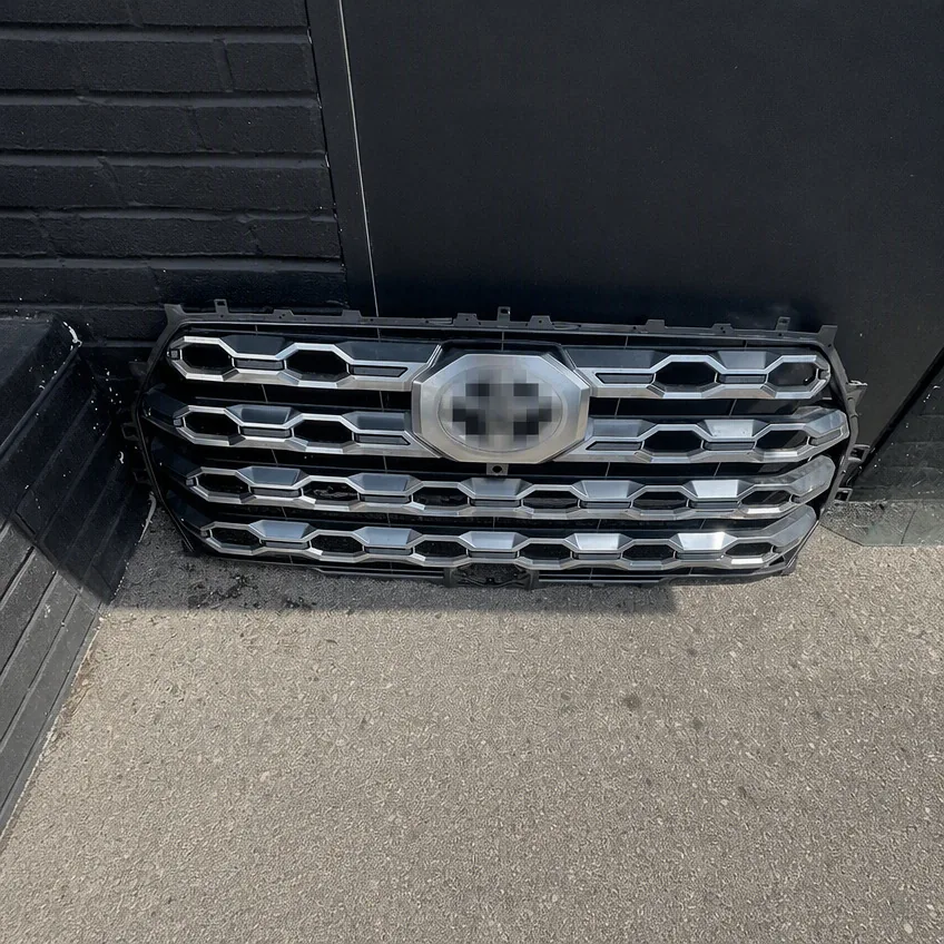 Toyota Tundra 2022 Grille — supplier main photo 2